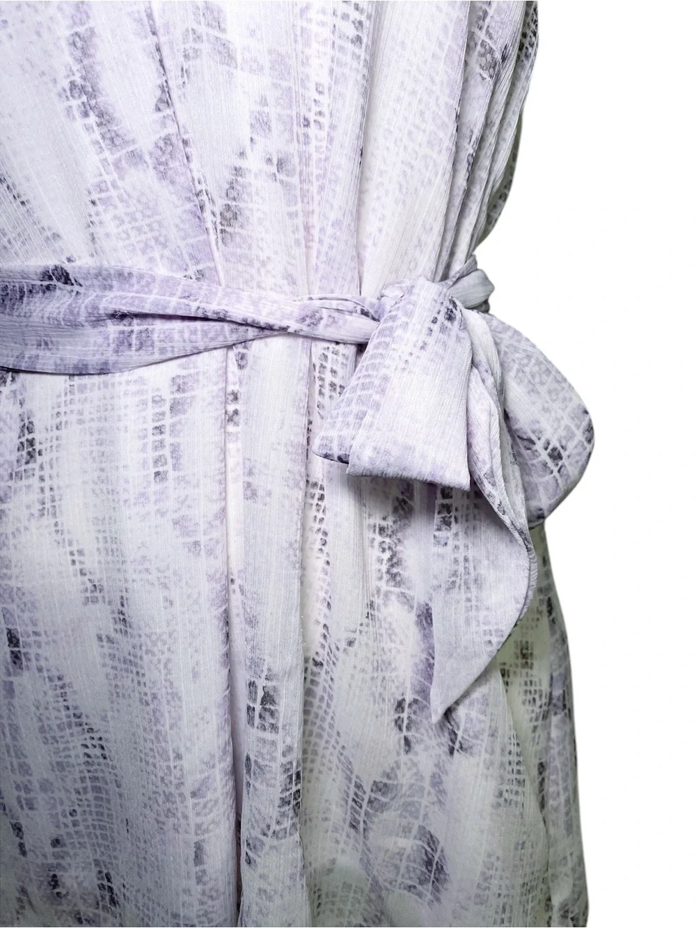 White House Black Market Lavender Snakeskin Halter Tie-Waist Blouse Size L - Picture 5 of 14